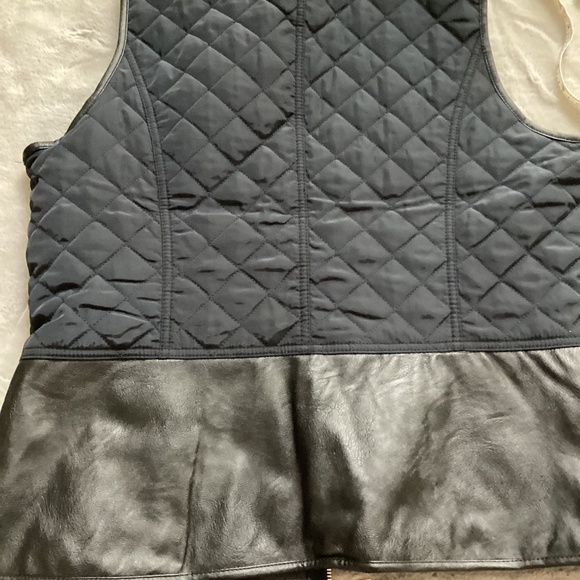 NWT French Dressing navy and black vest size L - Picture 6 of 6